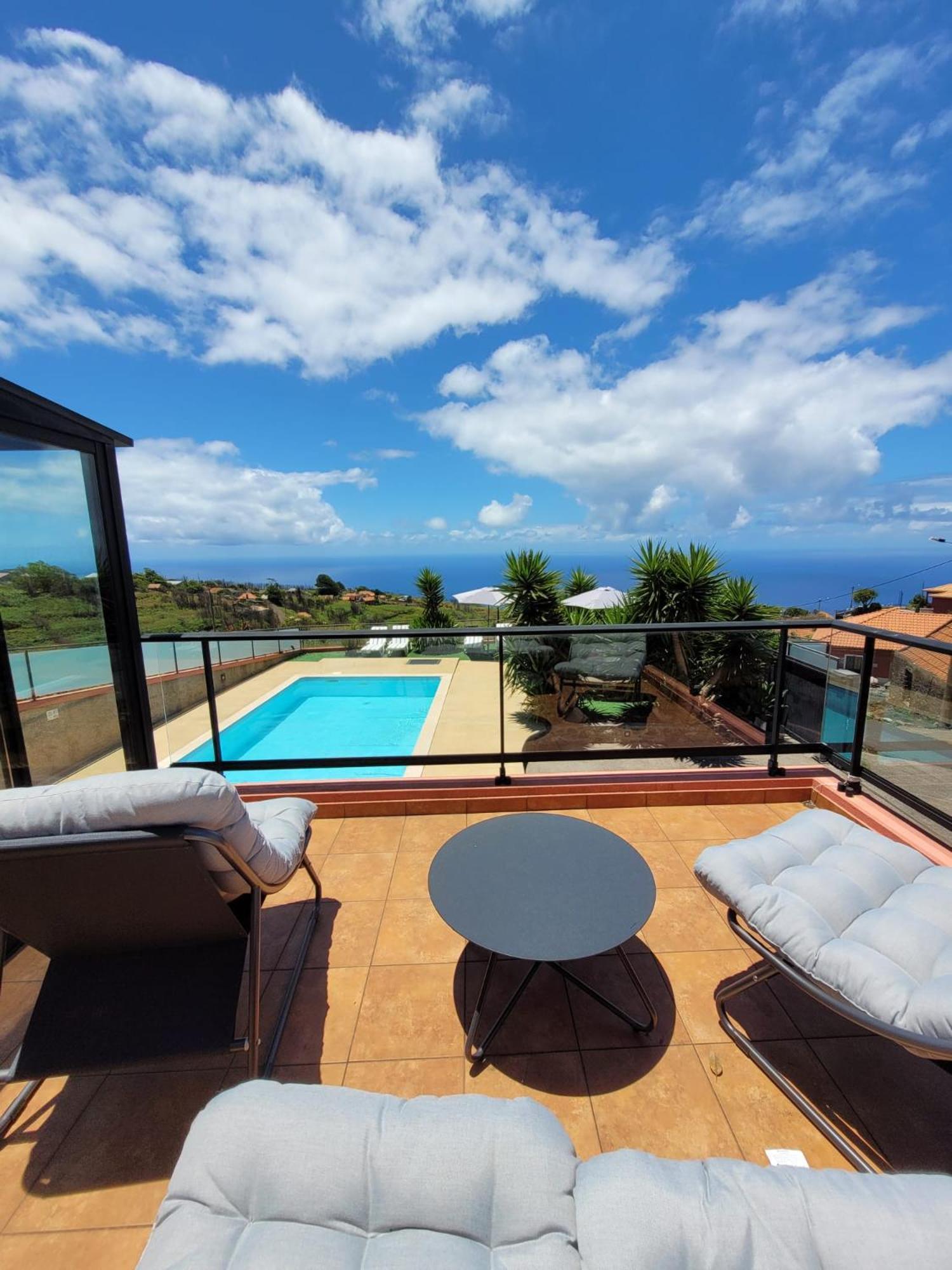 Sunset Paradise Villa With Heated Pool Calheta  Extérieur photo