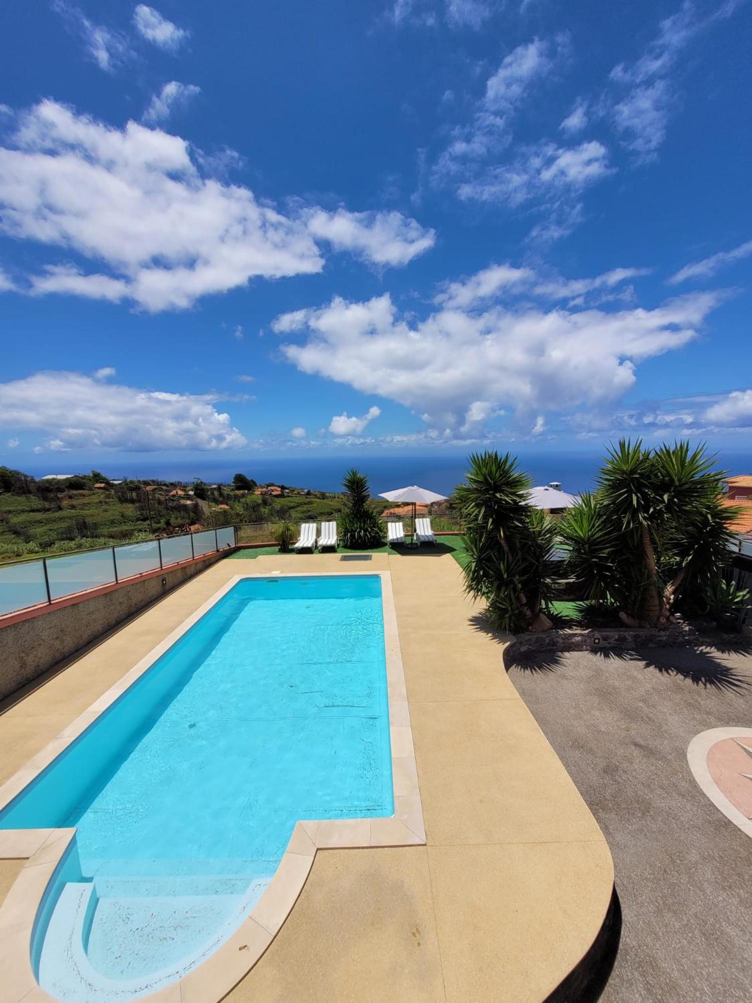 Sunset Paradise Villa With Heated Pool Calheta  Extérieur photo